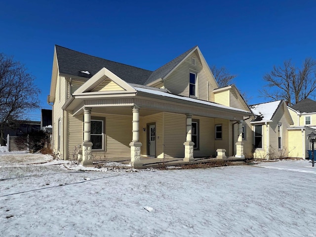 view of front of home with covered porch