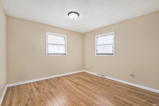 empty room featuring light hardwood / wood-style flooring