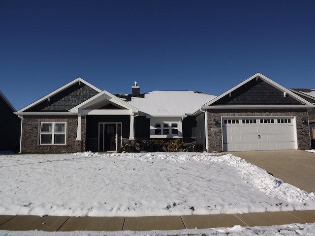 view of front facade featuring a garage