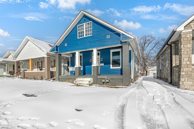 view of front of house with a porch