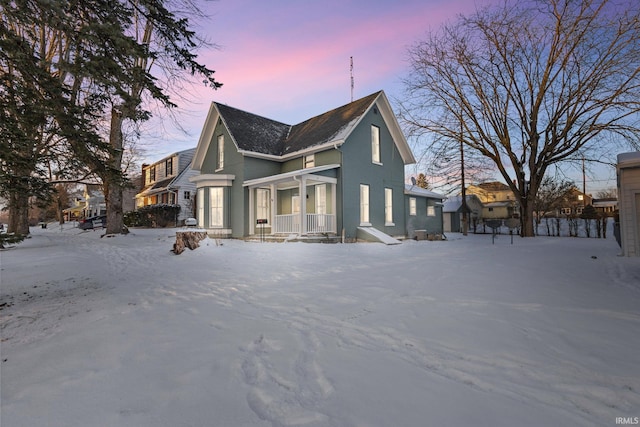 view of front of property