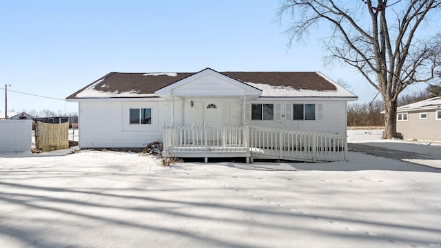 view of front of property