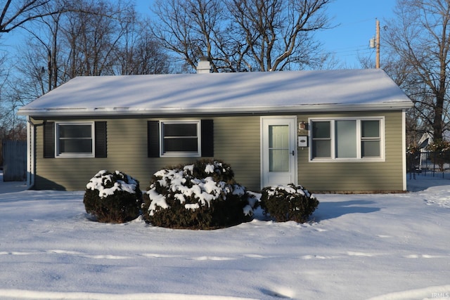 view of front of property