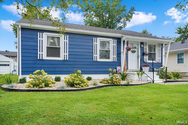 view of front of house with a front yard