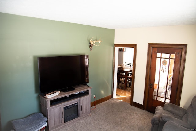 living room featuring carpet floors