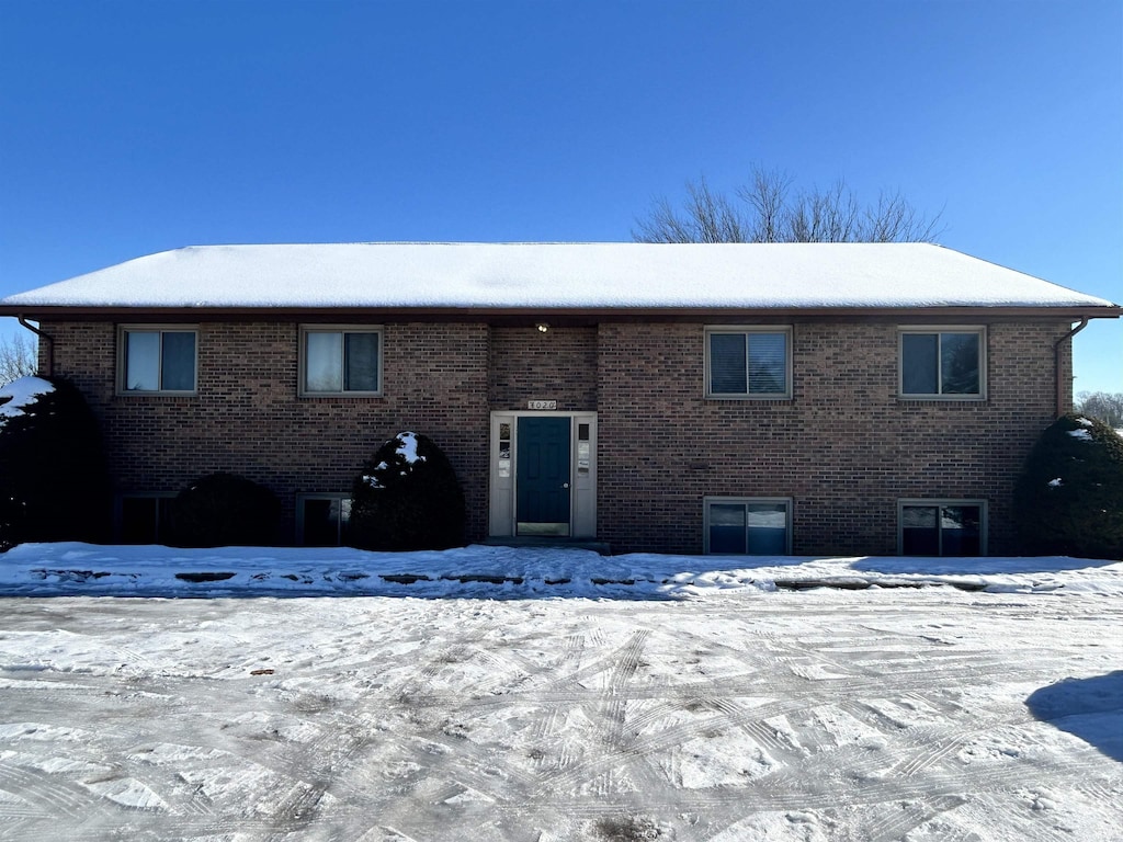 view of front of house