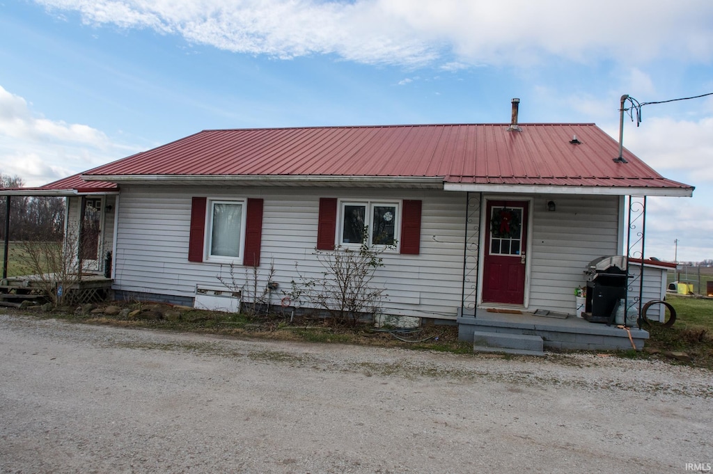 view of front of home featuring covered porch