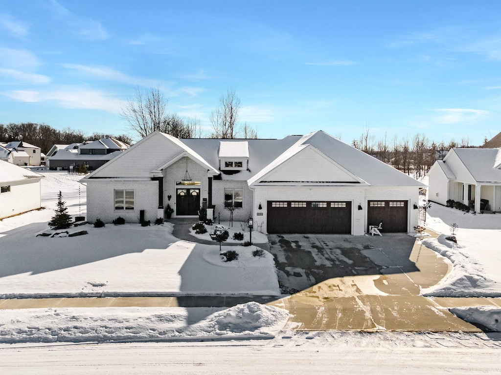 view of front of house featuring a garage