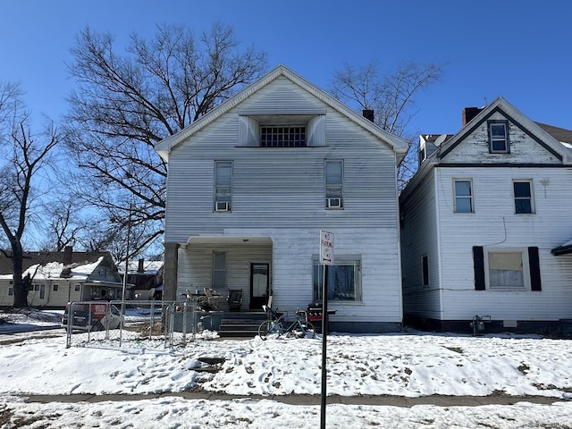 view of front facade with covered porch