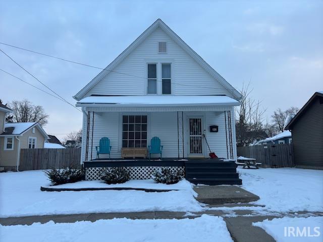 bungalow-style house with covered porch