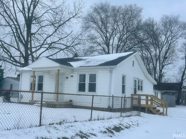 view of front of property