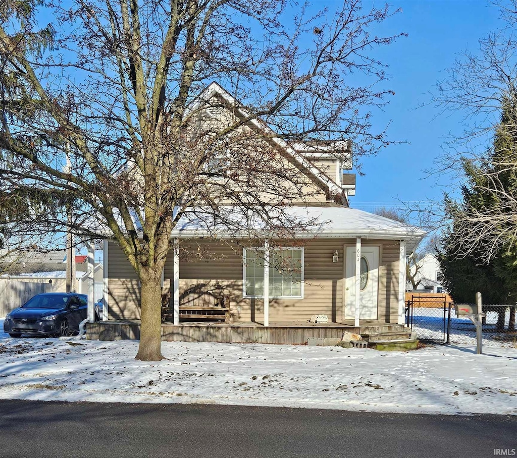 view of front of house