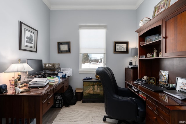 office area with crown molding