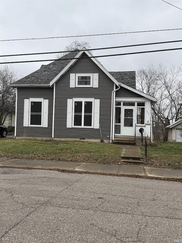 view of front of house featuring a front yard