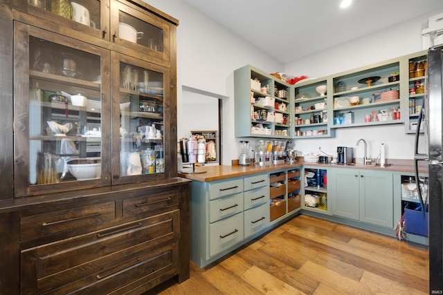 pantry featuring sink