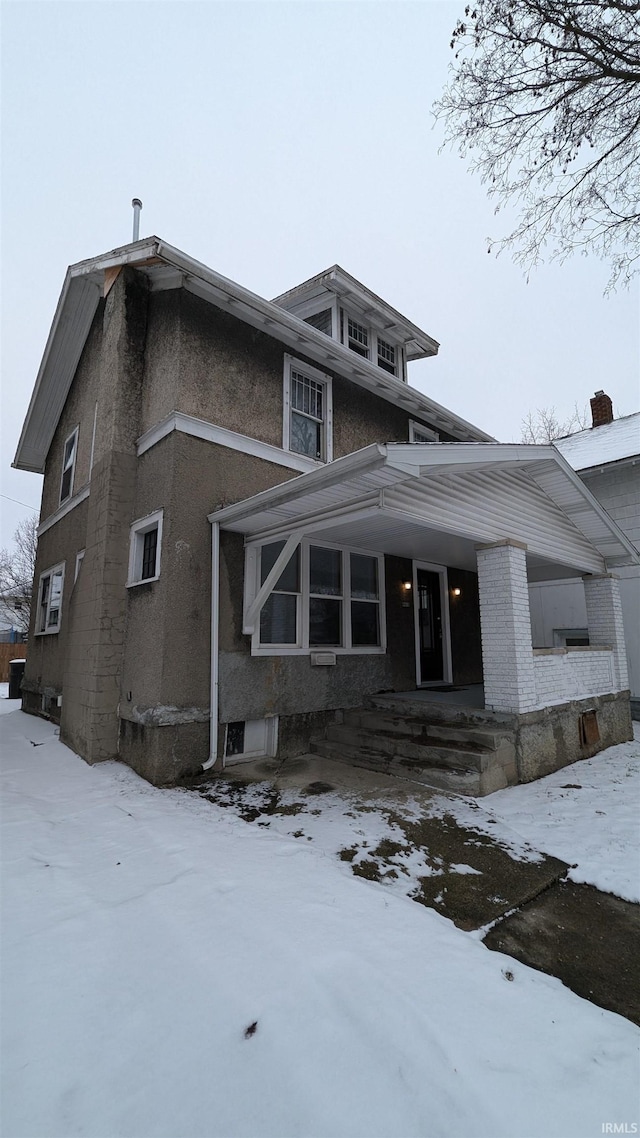 view of front of home featuring a porch