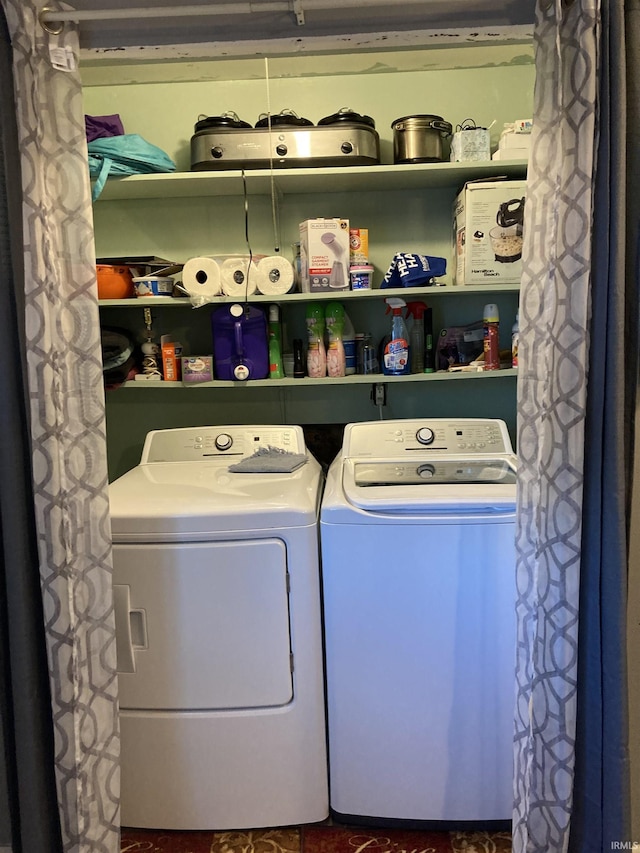 laundry room featuring independent washer and dryer