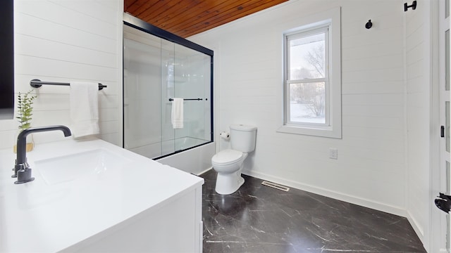 full bathroom with combined bath / shower with glass door, plenty of natural light, toilet, and wood ceiling