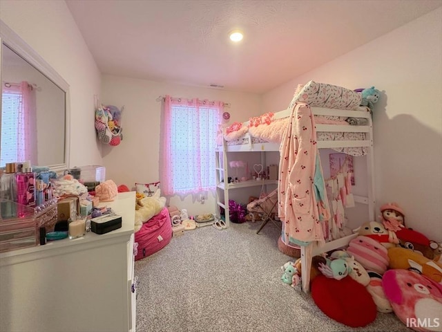 bedroom with carpet flooring