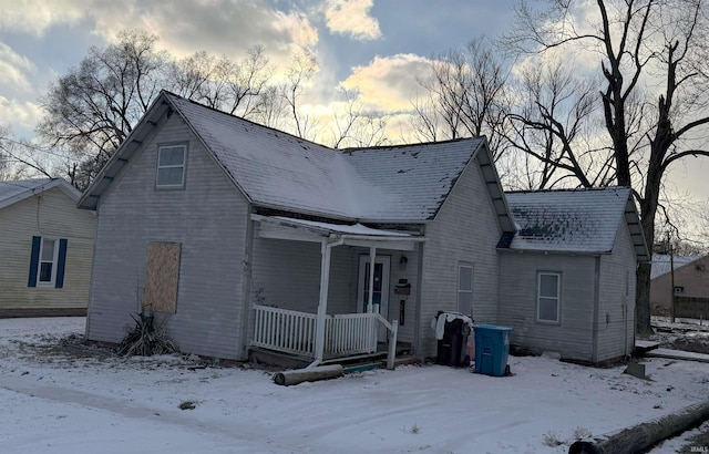 view of front of house with covered porch