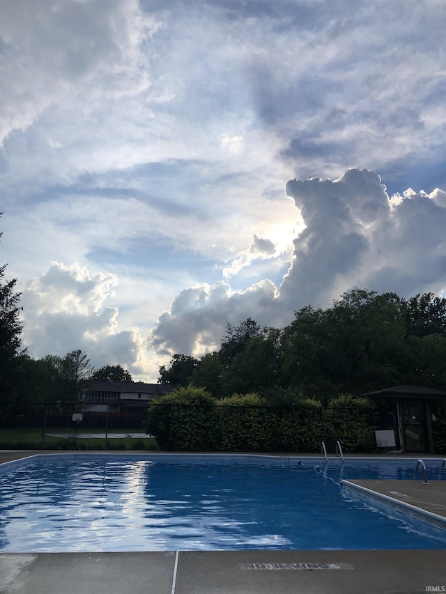 view of swimming pool