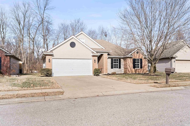 view of front facade featuring a garage