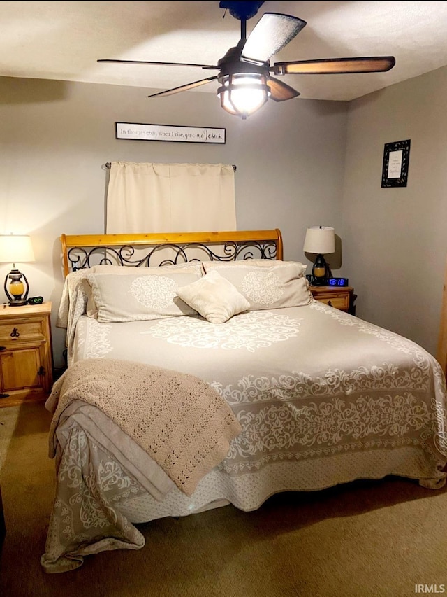 bedroom featuring carpet and ceiling fan