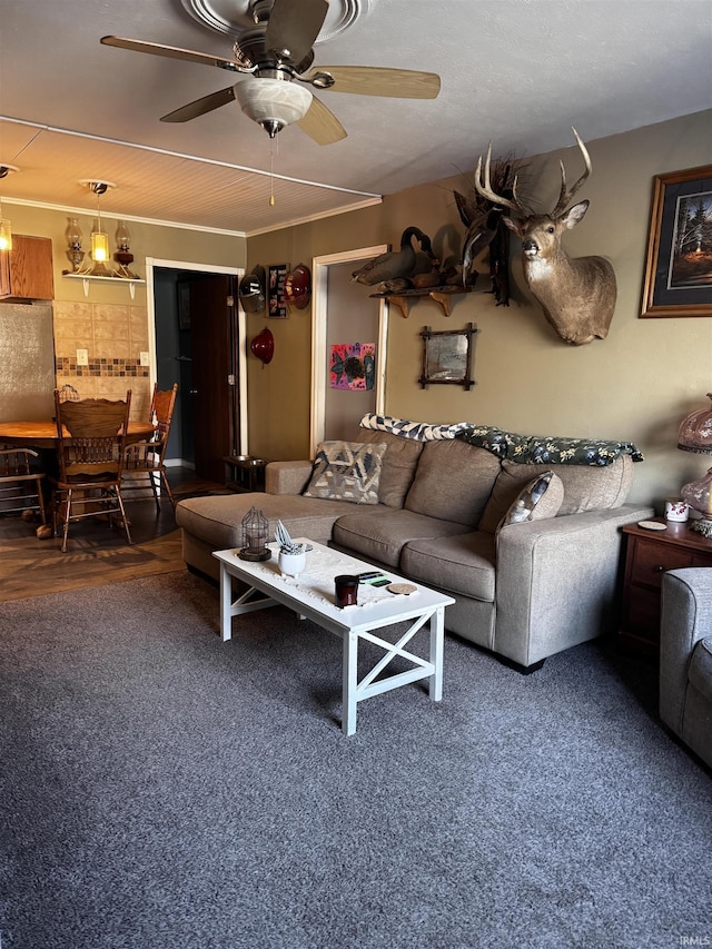 living room featuring ceiling fan