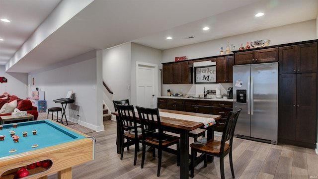 game room featuring sink