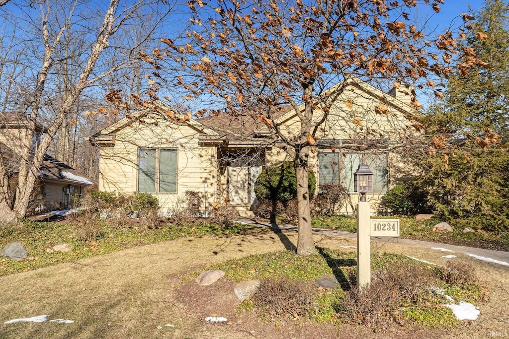 view of front of house