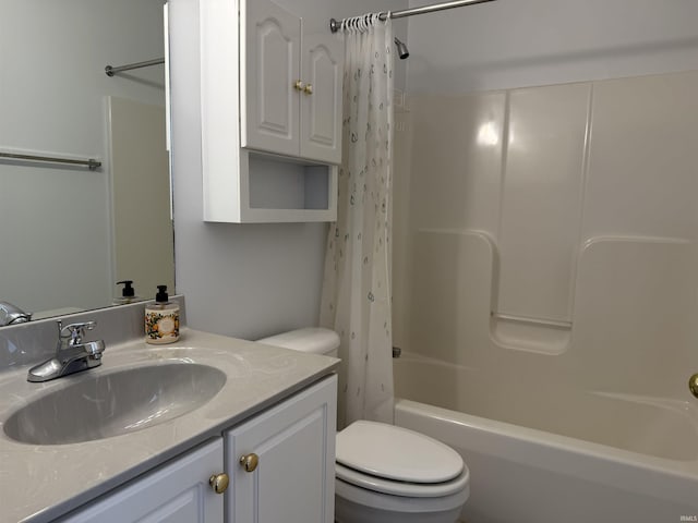 full bathroom featuring vanity, shower / tub combo with curtain, and toilet