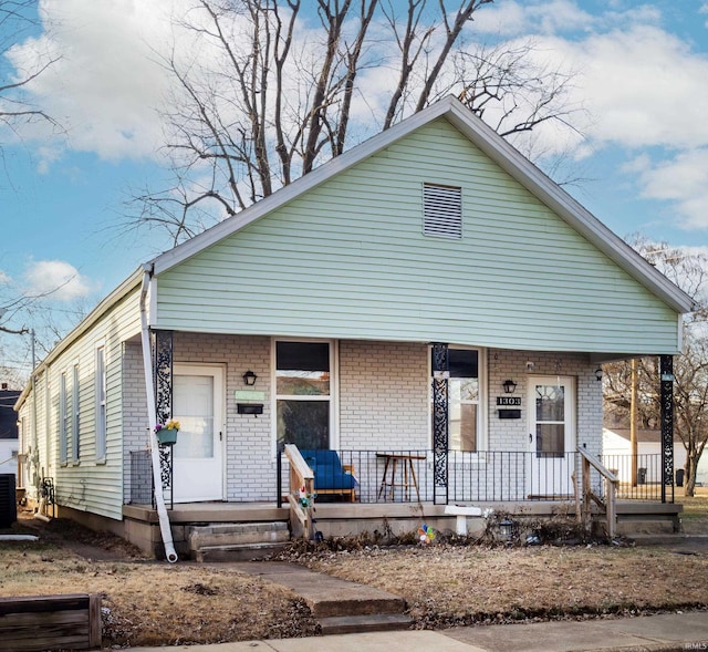 13031305 Marshall Ave, Evansville, IN 47714 - bungalow-style house with covered porch and central air condition unit
