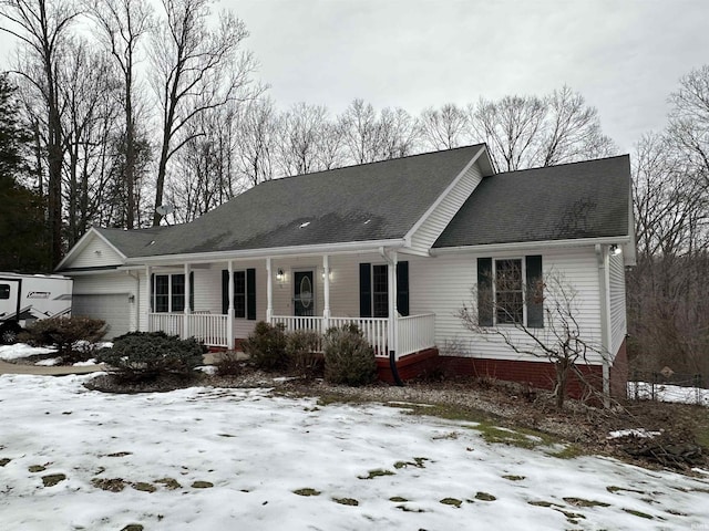 view of front facade featuring a garage