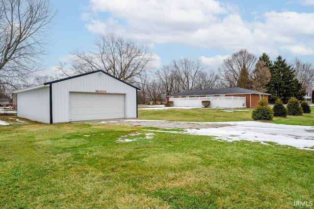 exterior space featuring a yard