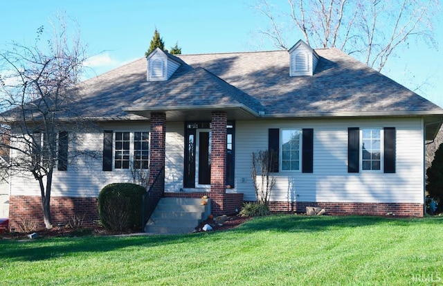 view of front facade with a front yard