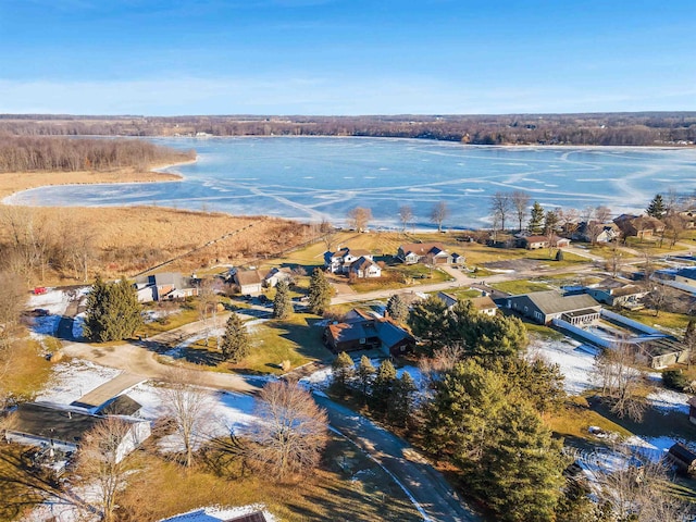 bird's eye view featuring a water view