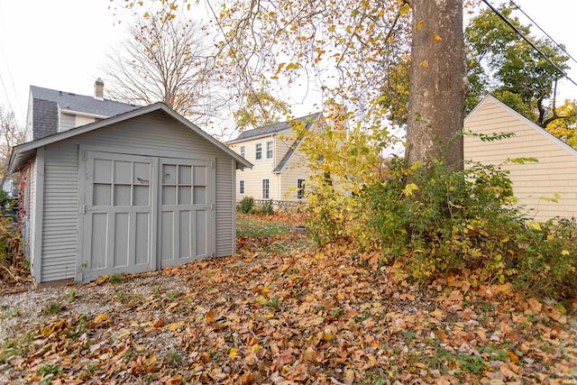 exterior space featuring a storage shed