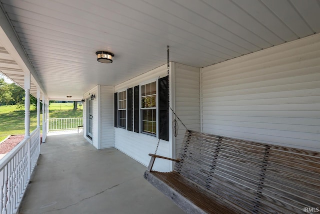 view of patio / terrace with covered porch