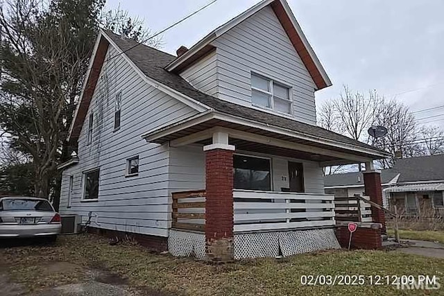 view of front of home with covered porch