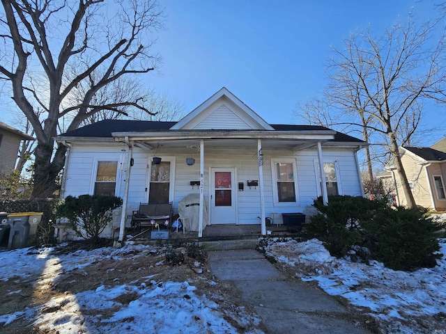 view of front facade featuring covered porch