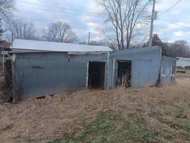 view of outbuilding