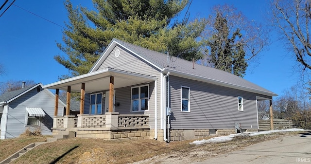 view of front of house with a porch