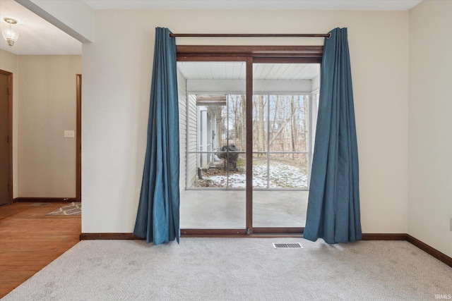 view of carpeted spare room