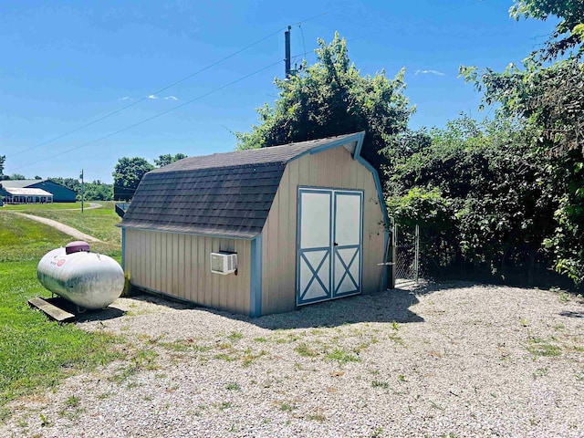 view of outbuilding