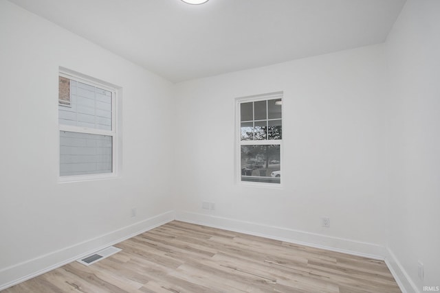 empty room featuring light hardwood / wood-style flooring