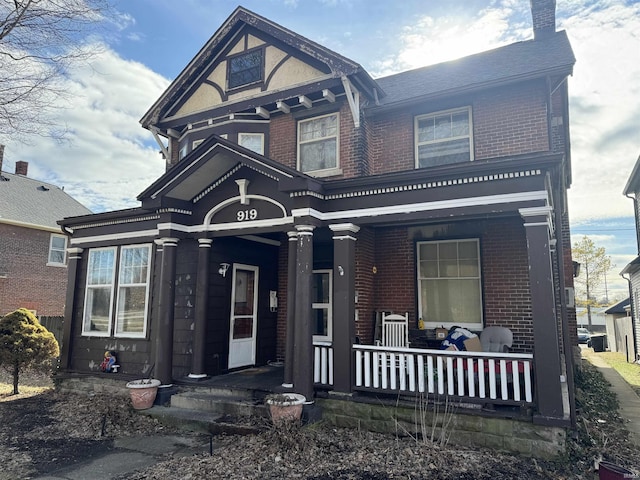 view of front facade featuring covered porch