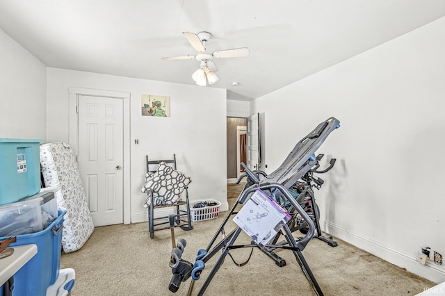 exercise room featuring ceiling fan