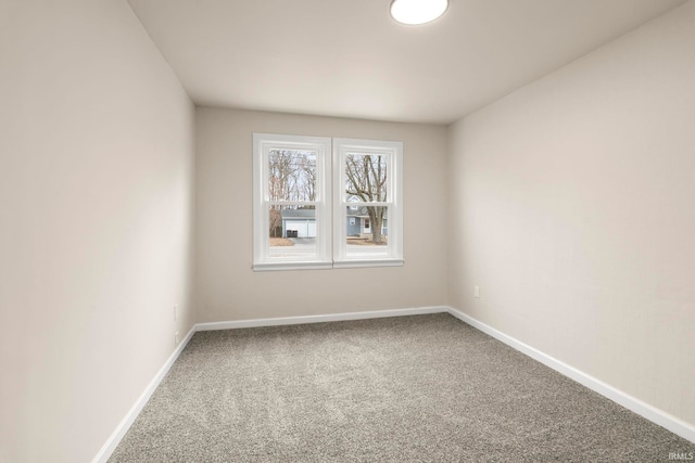 view of carpeted spare room