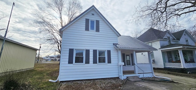 519 W 5th St, Mount Carmel, IL 62863 - view of front of house