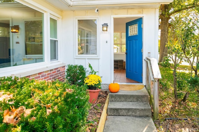 view of property entrance